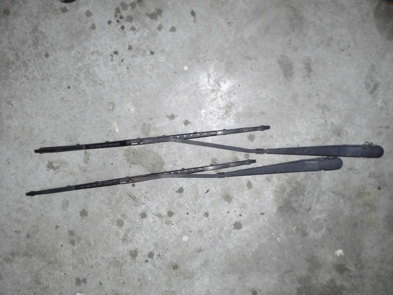 Grand marquis crown victoria windshield wiper blades