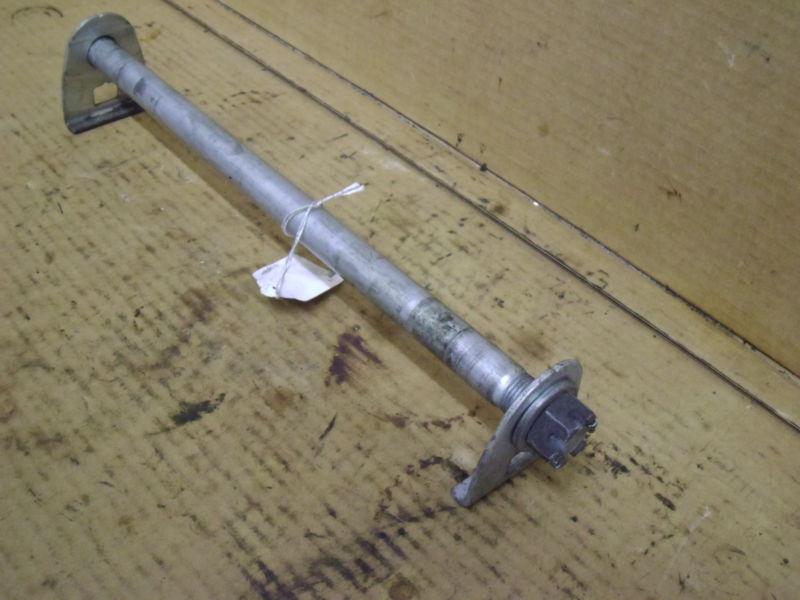 04 suzuki katana gsx600f - rear axle 