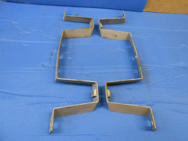 1958-58 cadillac ; a/c -condenser brackets