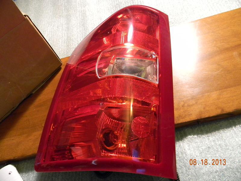 Chevy pickup lh tail light ,used. nice! u.s sales only