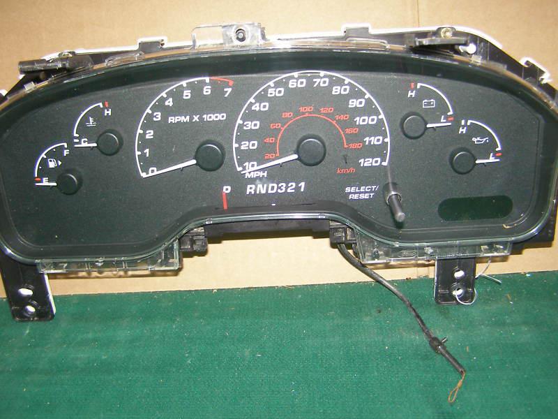 2002 ford explorer 4 door speedometer cluster   w/o message center