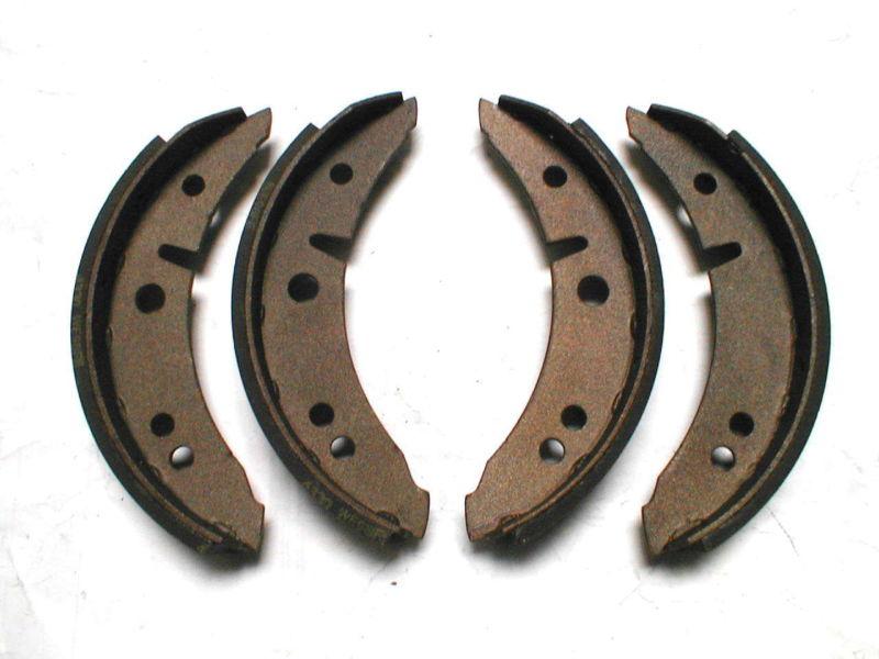 Bonded brake shoes 10000 austin a30 a35 a40 farina front & rear