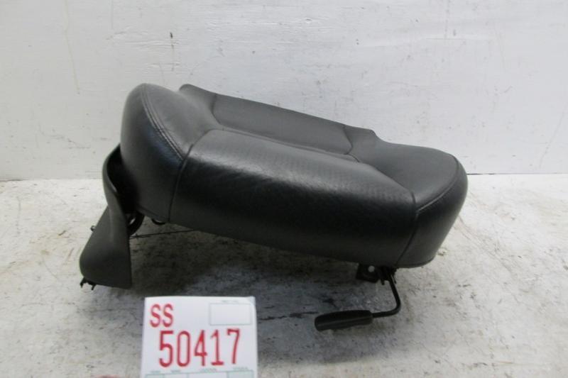 02 03 04 freelander se right passenger front bottom lower seat cushion track oem