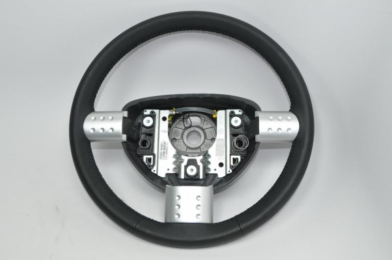 New oem 2002-2005 vw new beetle  black leather steering wheel w/ aluminum trim