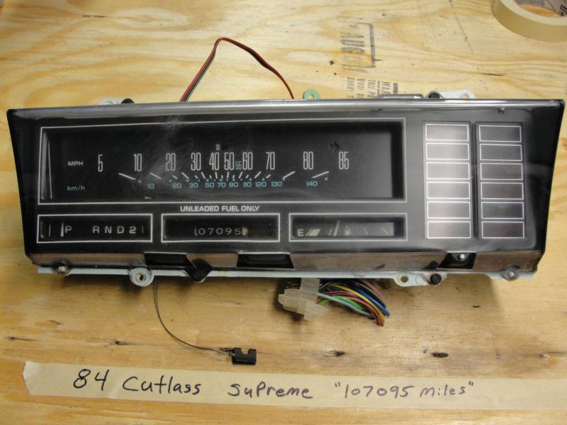 Oem 81-88 olds cutlass 442 instrument guage speedometer cluster w/ diesel option