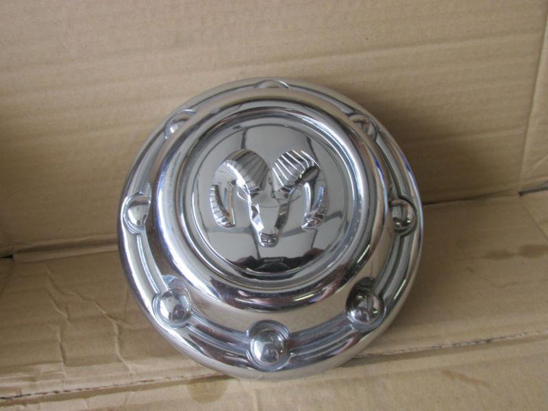 94 95 96 97 98 99 dodge ram 2500 chrome wheel center cap #52039264 80207 h