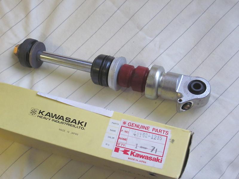 Kawasaki kx125 f1 kx250 f1 kx500 d1 1988 -88 shock absorber rod 46102-1235 nos