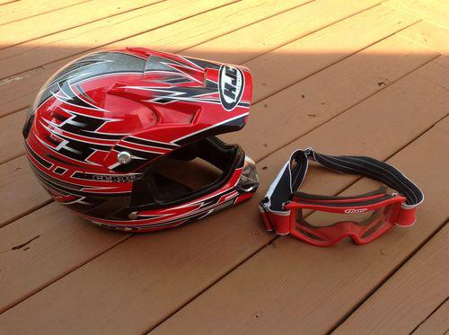 Hjc motorcycle helmet with goggles