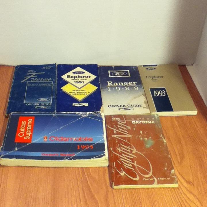 Lot if car owner's manual (6) of them. 4 ford, dodge, oldsmobile