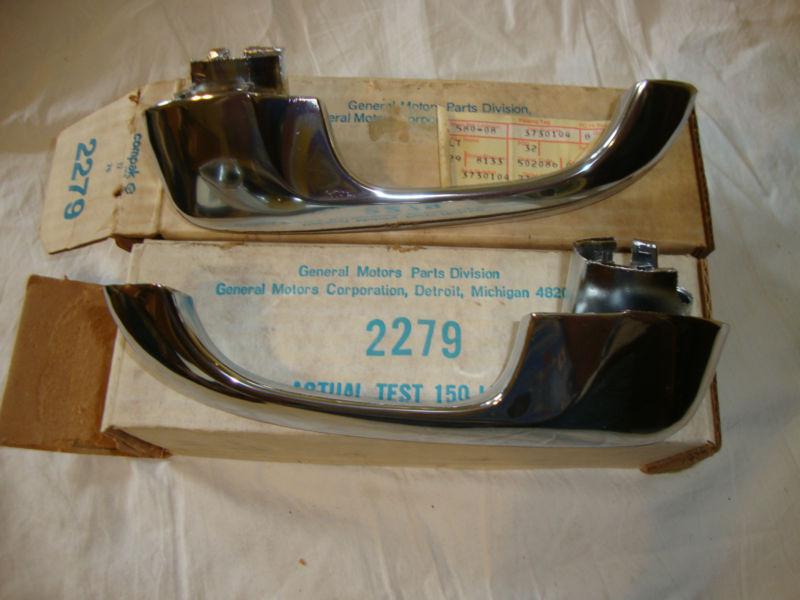 Original nos chevrolet corvette 1963 & 1964 outside door handles (passenger car)