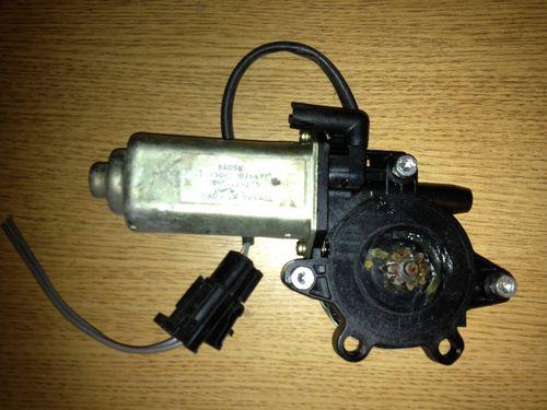 Land rover discovery series 1 & 2 power window motor cur100450 left front