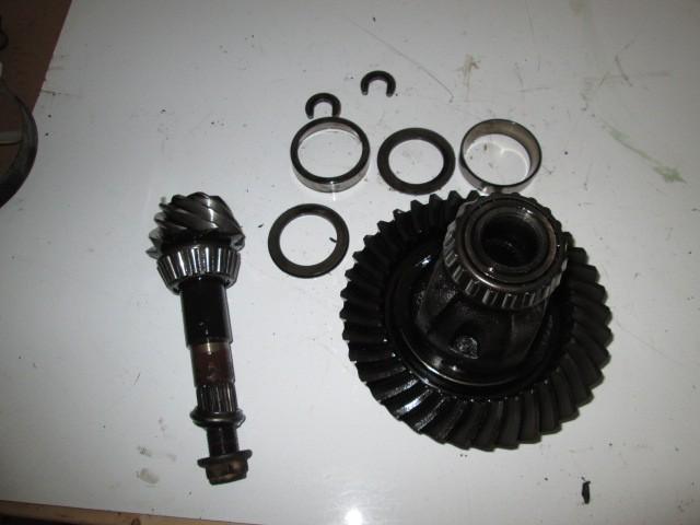 Sell Jeep Wrangler YJ Dana 35 4.10 Ring & Pinion Gears w/ Carrier YJ TJ ...