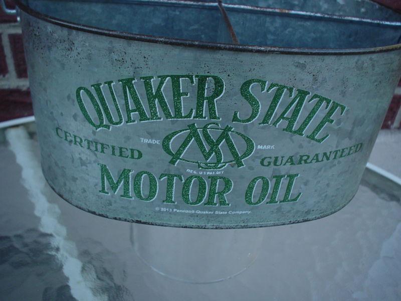 Quaker state motor oil galvanized 4  compartment tool container with handle  