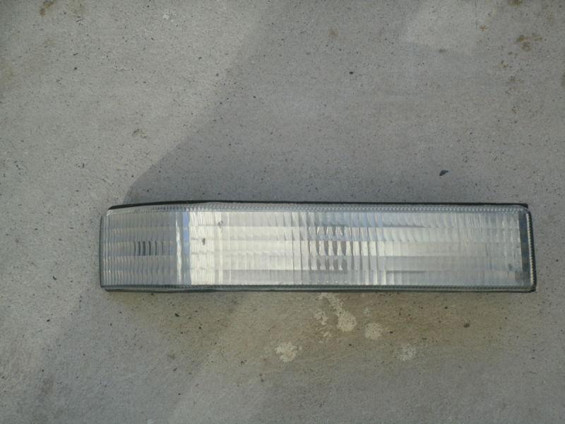 1995 jeep grand cherokee laredo front r/h passenger side turn signal lamp