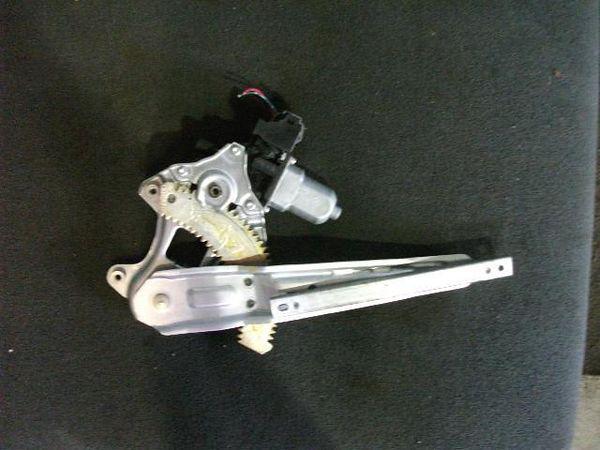 Nissan note 2005 rear right door regulator [4813320]