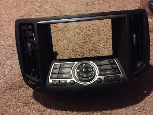 2007 g35 x navigation/heat control