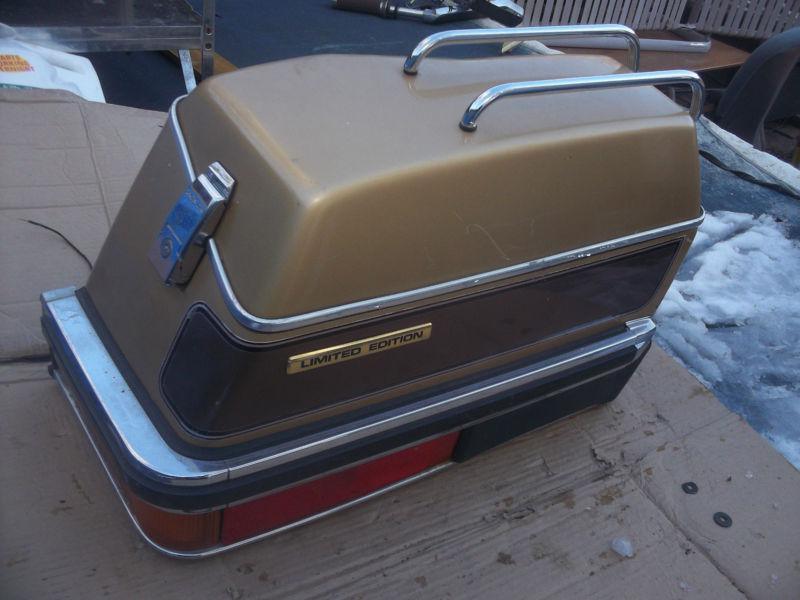 1985 honda gl 1200 right saddlebag gl1200 limited edition goldwing right sidebag