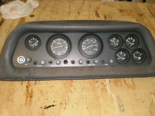 Sea ray gauge cluster w key switch from 1990   #119