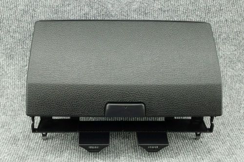 03 -06 mazda 6 dash storage compartment  center cubby bin mazda6