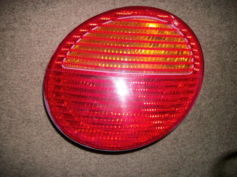 Vw beetle   driver side    rear tail light       98 99 00 01 02 03