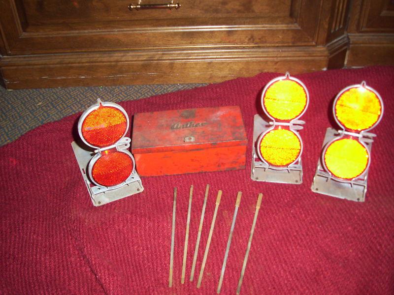 Antique set 3 automotive ruby red reflectors anthes nr with case