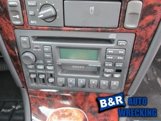 Radio / stereo for 98 99 00 01 02 03 04 volvo v70 ~