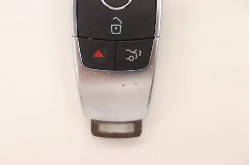 2022 mercedes gla class key remote/fob **see photo**