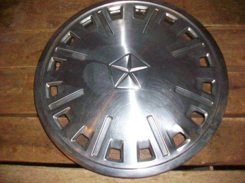 * 14 inch factory hubcap - chrysler / dodge / plymouth - 1982-1995 ???