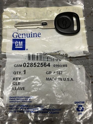 Gm / chevrolet door lock and ignition vats #10 blank key (oem)