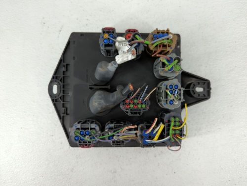 2016-2019 jaguar xj fusebox fuse box relay module gw93-14a073-ab rb9bz