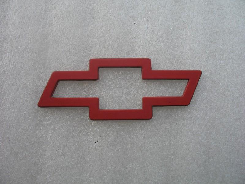 1999 chevrolet camaro rear red emblem logo decal badge oem used 98 99 00 01 02 