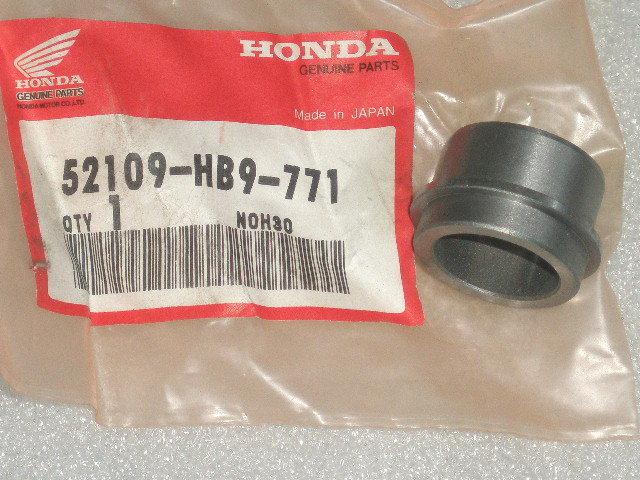 1988-1989 honda trx250r trx/250r atv rear swingarm pivot thrust bush bushing nos