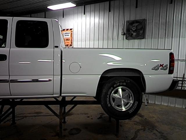 2006 gmc sierra 1500 pickup 98411 miles rear or back door left