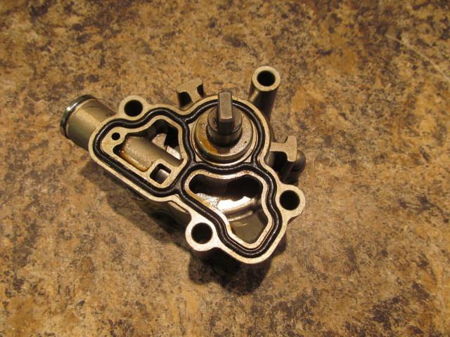 Honda oil pump assembly pre1997-2006  40 45 50 hp 15100-zv5-000  **14594**