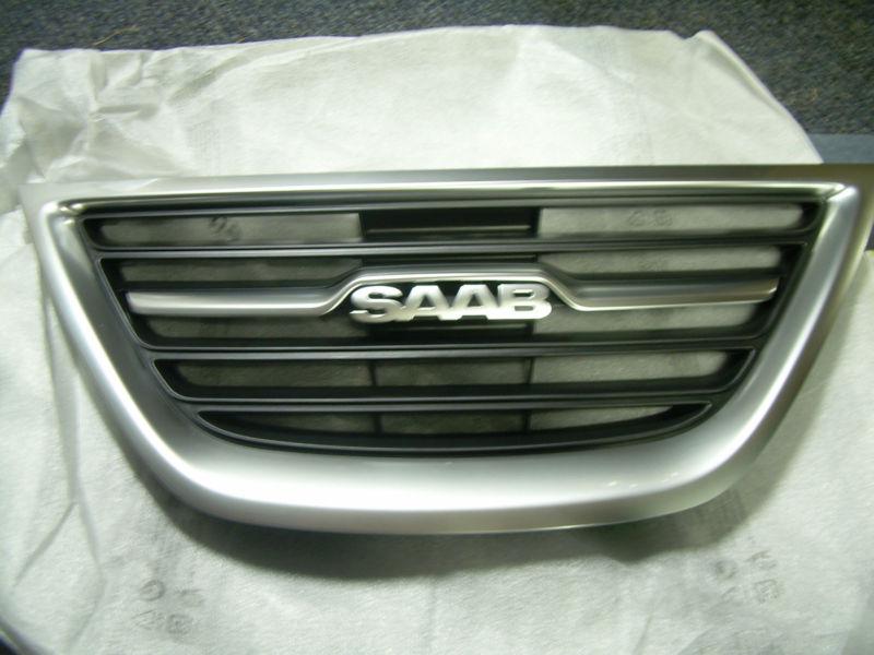 New saab 9-3 center grill (part#12824618)