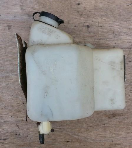 Jeep    windshield washer bottle and pump 1 pump wrangler  yj  87-90   cj  76-86