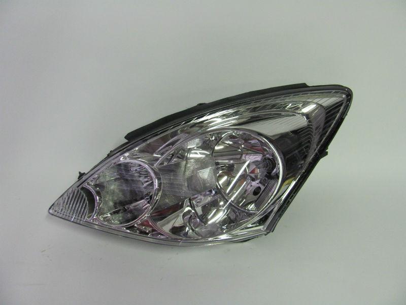 03 04 mitsubishi verada oem left headlight nice!