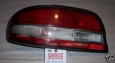 Nissan 95-97 altima tail light/lamp left/outer 1995 1996 1997