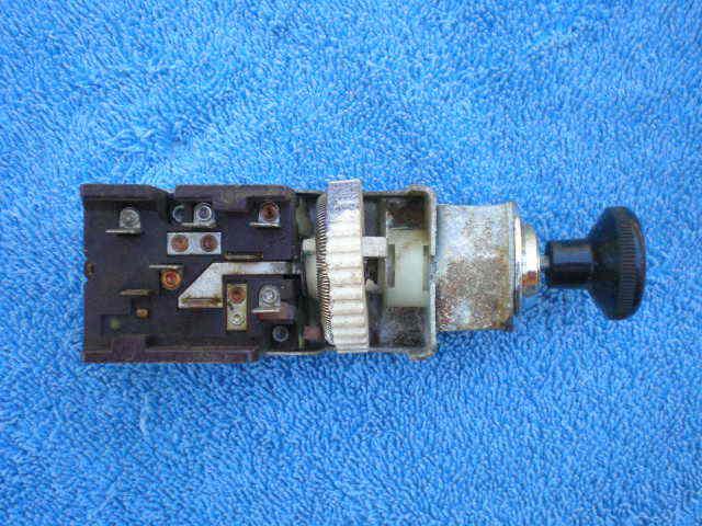 Ford oem  p/u truck headlight switch  67 68 69 70 71 72