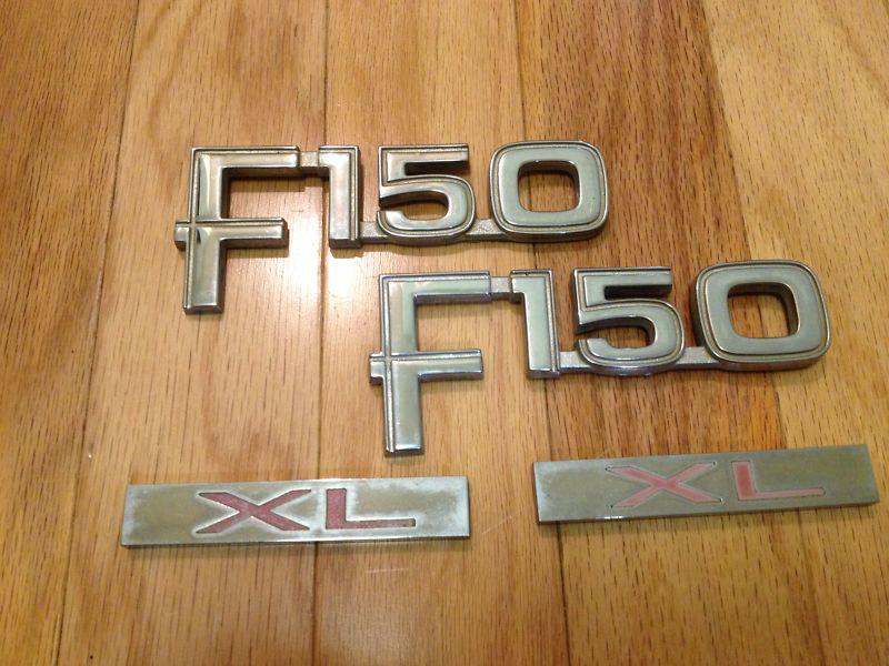 Ford f150 xl fender emblem 80-86 ornament badge nameplate vintage factory oem