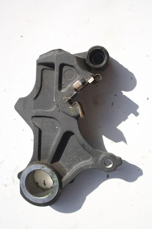 06-07 suzuki gsxr600 750 rear brake caliper holder mount 2006 2007 