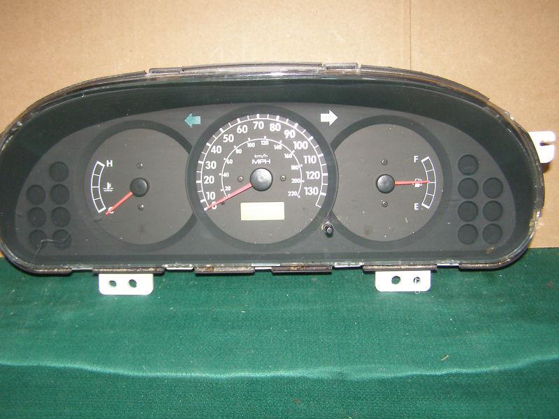 2002 2003 2004 kia spectra speedometer cluster  30k  at  w/o tachometer