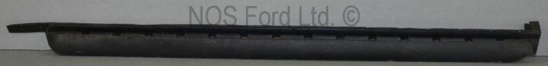 70 71 torino nos ford d0oz-5725824-a weatherstrip-rear door glass front