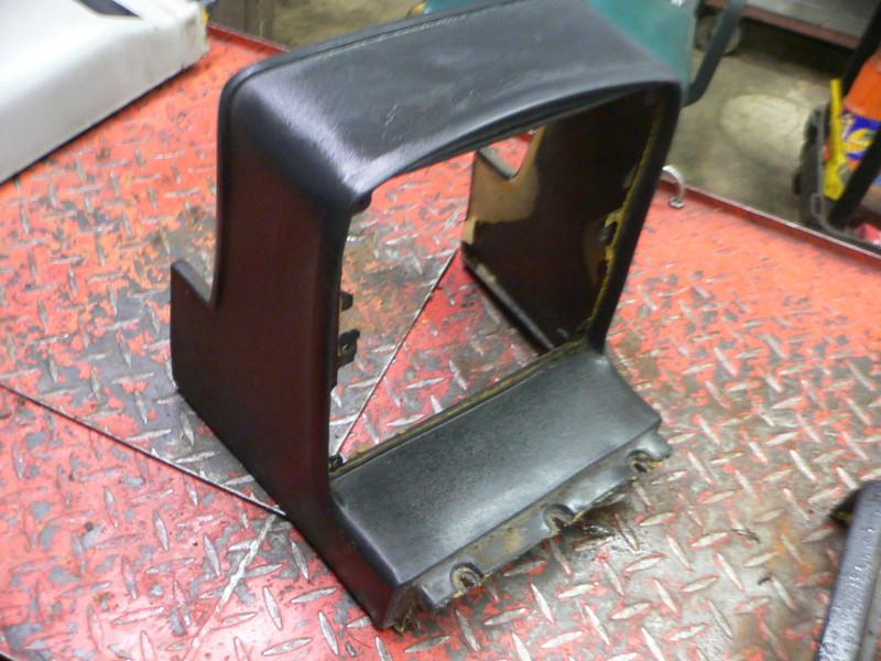 84 pontiac fiero front part of console around radio & heater controls