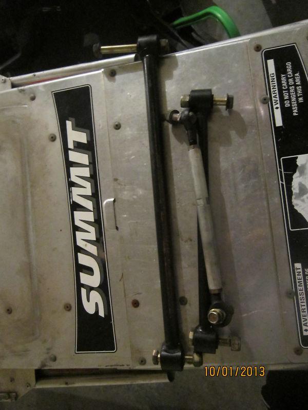 Skidoo 2000 700 mxz summit  radius rods tie rods