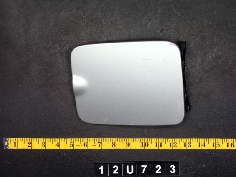 05 volvo xc90 fuel filler door lid gas tank cover cap oem silver 12u723