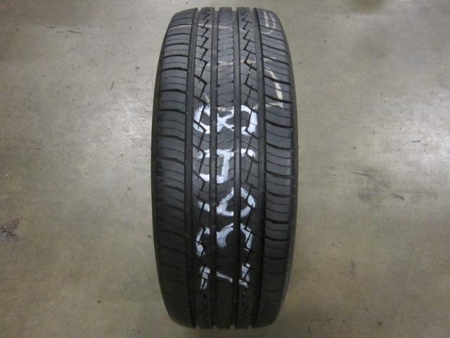 One bfgoodrich advantage t/a 235/60/18 tire (z3648)  9-10/32