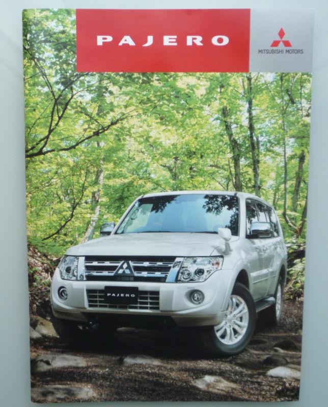 Mitsubishi pajero brochure 2013 new