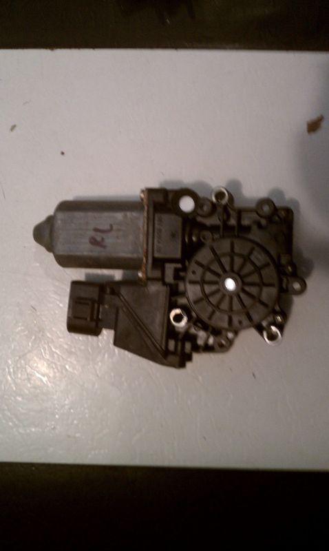 96 97 98 99 00 01 02 audi a4 left rear door power window motor only