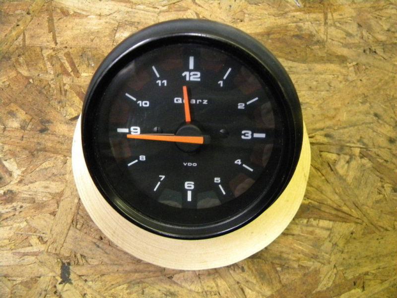 91 porsche 911 964 clock 96464170100